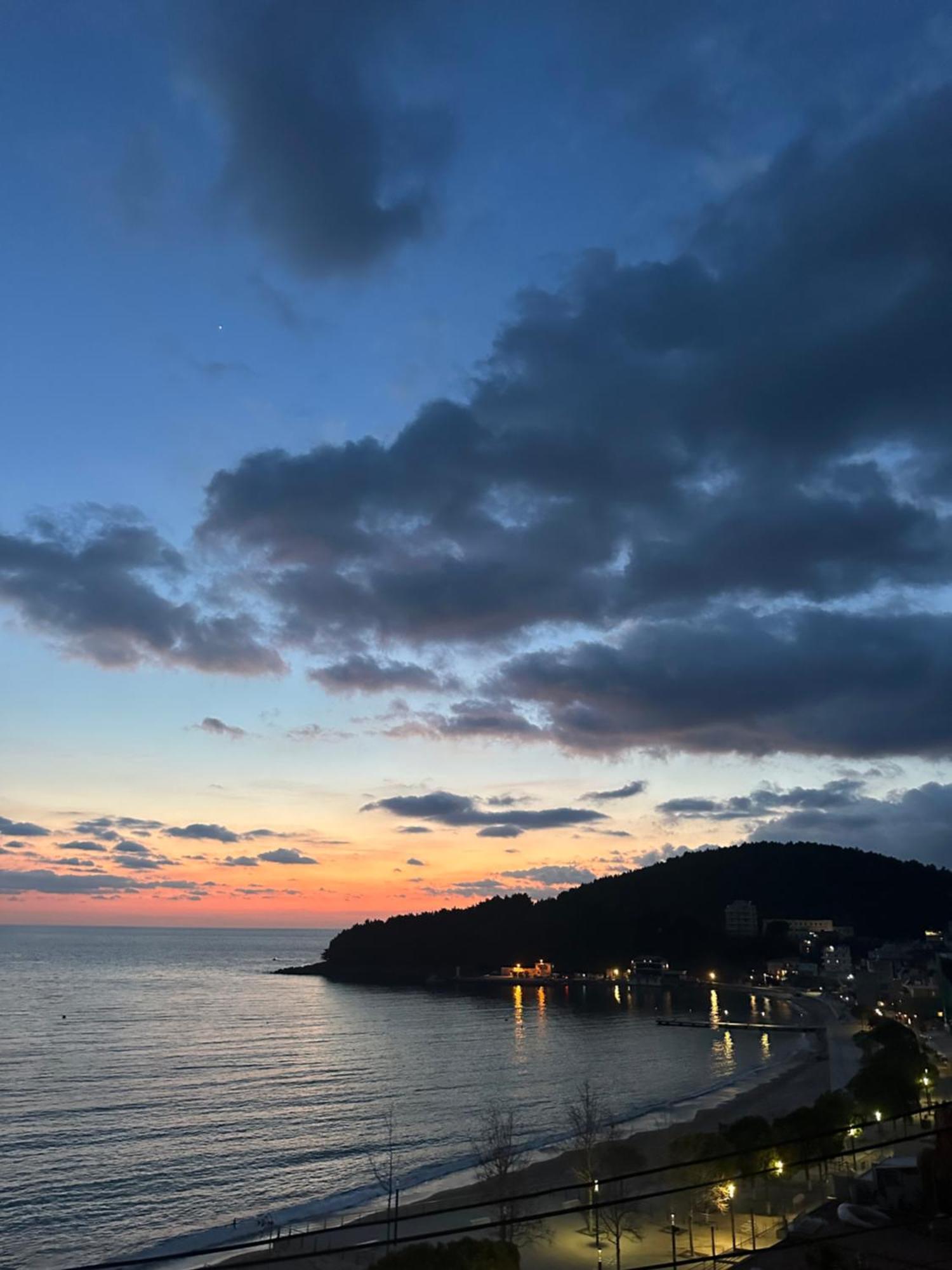 Fane'S Apartments Himare Esterno foto